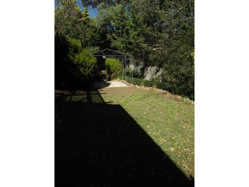 16 Graham Place, Queanbeyan West NSW 2620