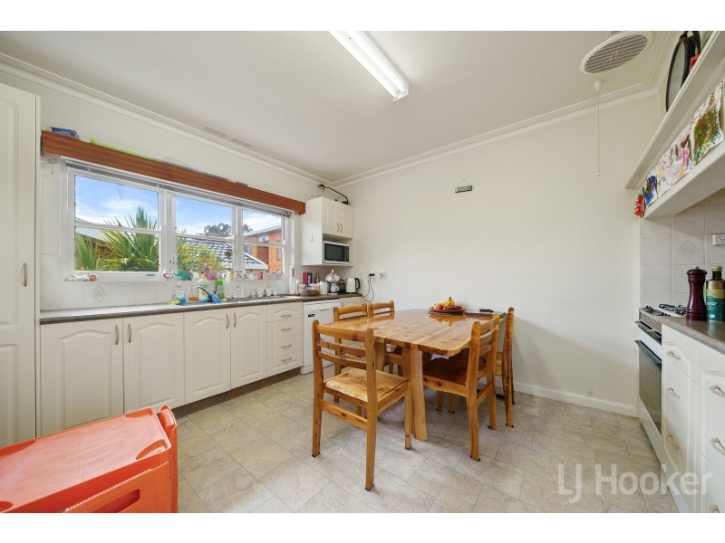 20 Blackall Avenue, Crestwood NSW 2620