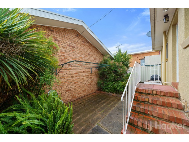 20 Blackall Avenue, Crestwood NSW 2620