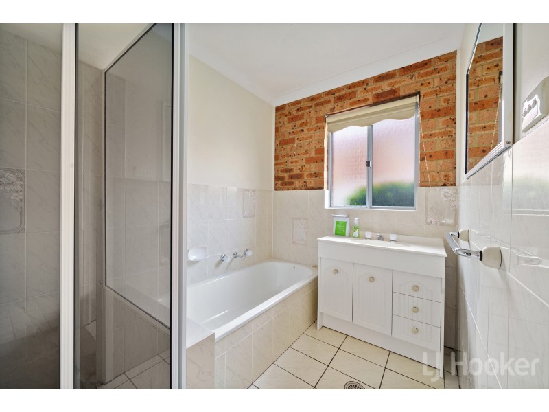 20 Blackall Avenue, Crestwood NSW 2620