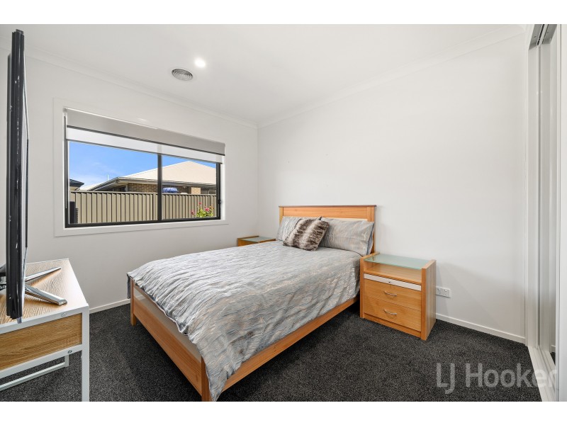 32 Helen Circuit, Googong NSW 2620
