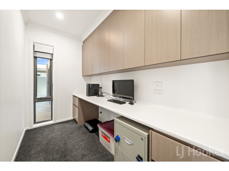 32 Helen Circuit, Googong NSW 2620