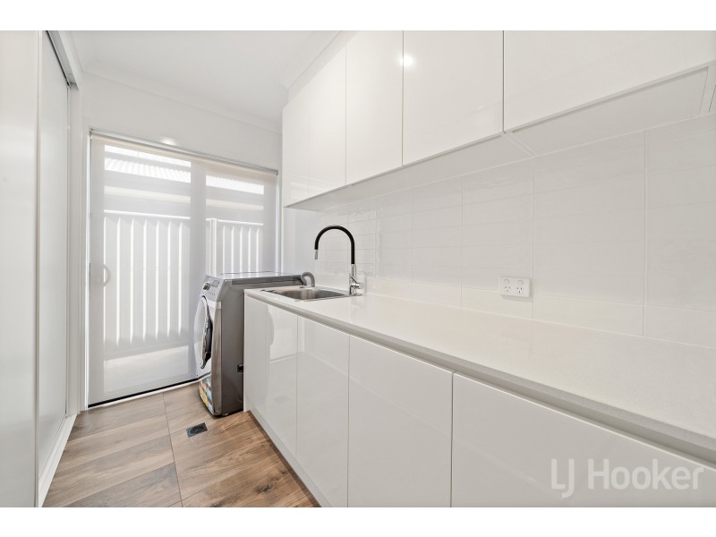 32 Helen Circuit, Googong NSW 2620