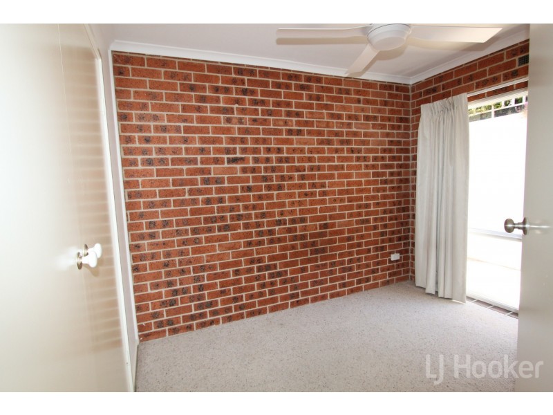 1/59 Molonglo Street, Queanbeyan NSW 2620