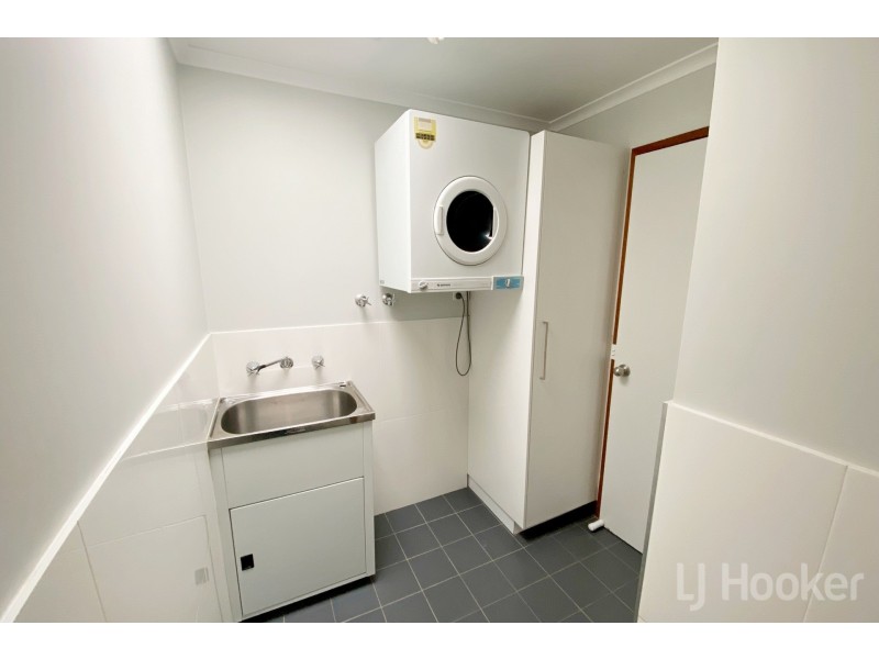 20/27 Elm Way, Jerrabomberra NSW 2619