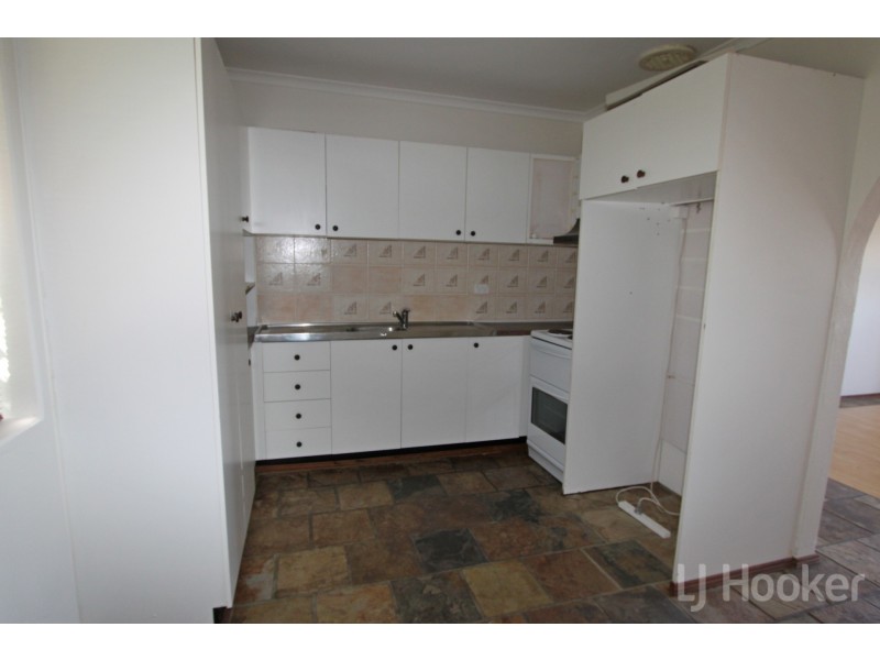 18/83 Derrima Road, Queanbeyan NSW 2620