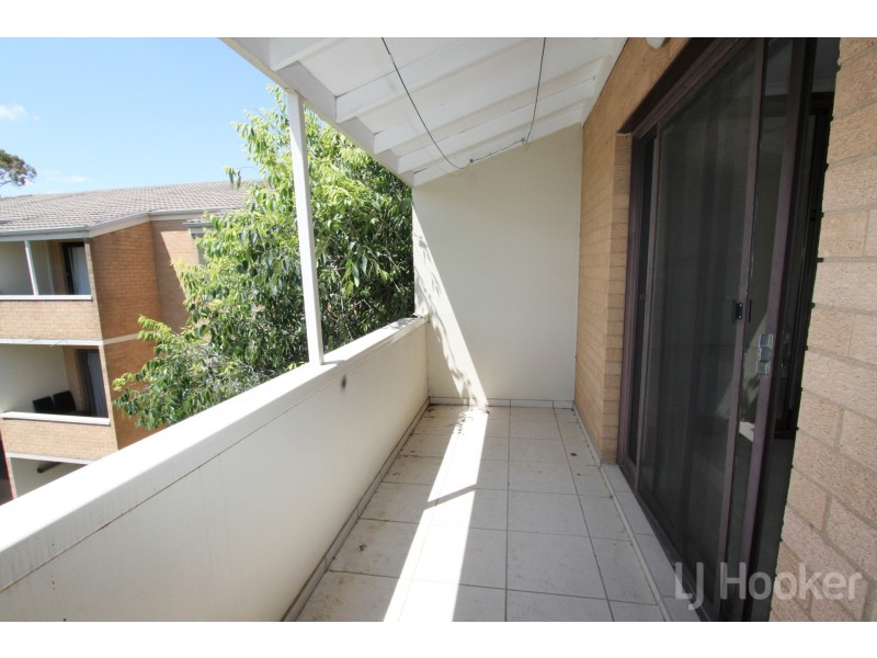 18/83 Derrima Road, Queanbeyan NSW 2620