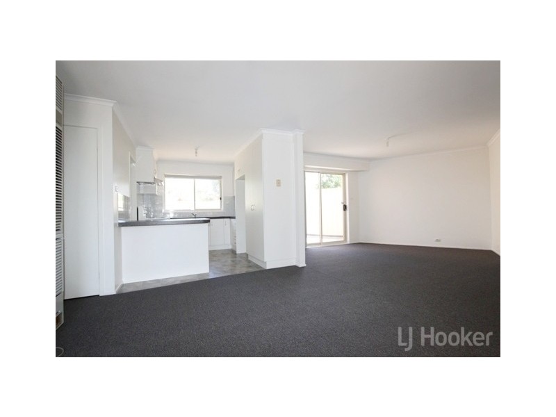 1/10 Franklin Court, Jerrabomberra NSW 2619