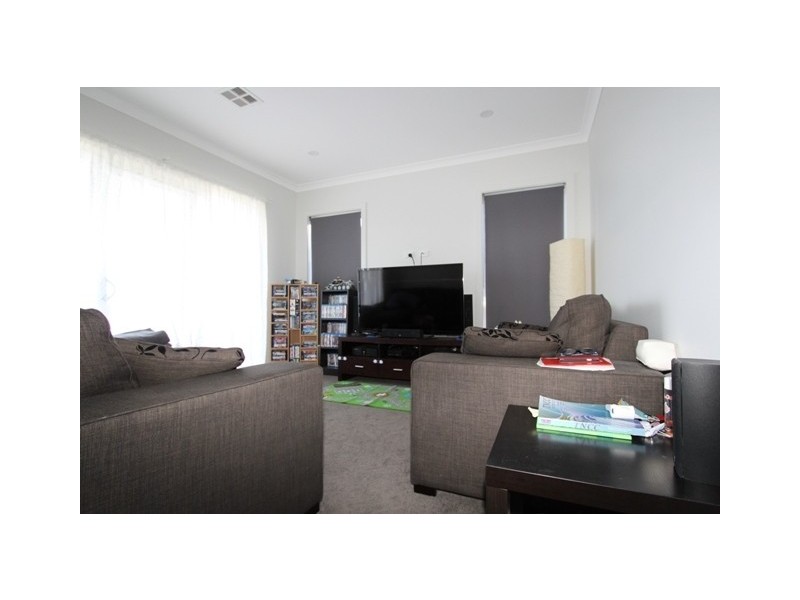36 Aprasia Avenue, Googong NSW 2620