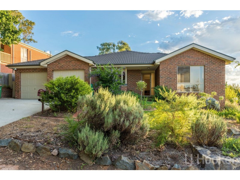 2 English Grove, Jerrabomberra NSW 2619