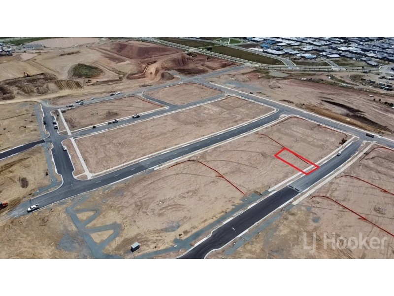 860 Lanham Street, Googong NSW 2620