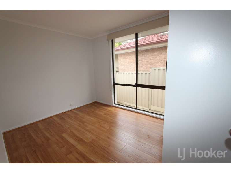 6 Ash Street, Queanbeyan NSW 2620