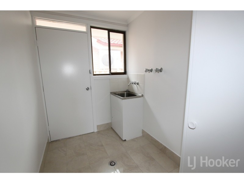 6 Ash Street, Queanbeyan NSW 2620