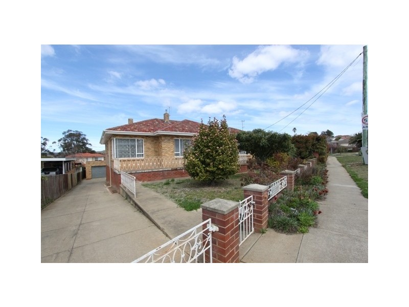 6 Blackall Avenue, Crestwood NSW 2620