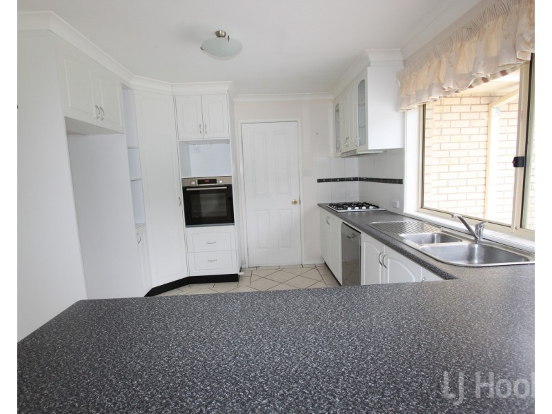 12 Falconer Place, Bungendore NSW 2621