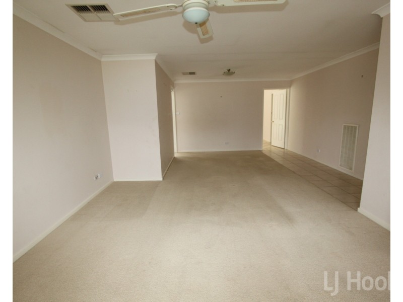 12 Falconer Place, Bungendore NSW 2621