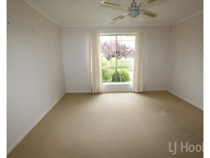 12 Falconer Place, Bungendore NSW 2621