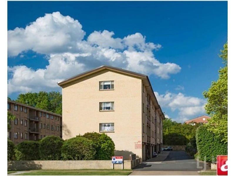 19/52 Trinculo Place, Queanbeyan NSW 2620