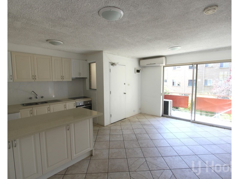 19/52 Trinculo Place, Queanbeyan NSW 2620
