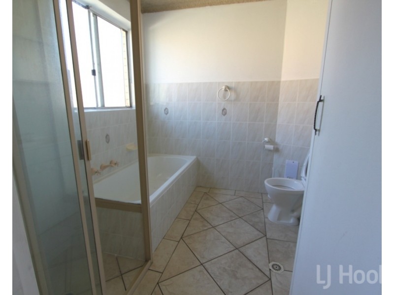 19/52 Trinculo Place, Queanbeyan NSW 2620