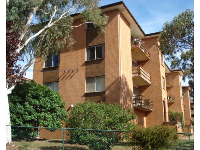 14/102 Henderson Road, Queanbeyan NSW 2620