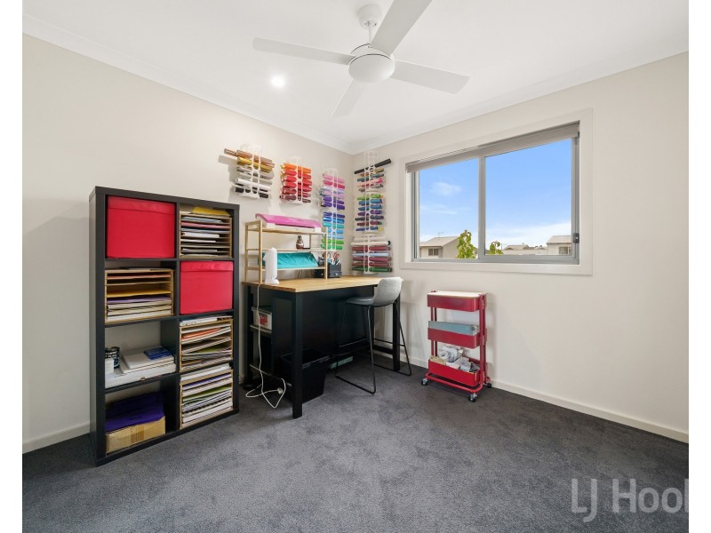 23 Lovegrove Walk, Googong NSW 2620