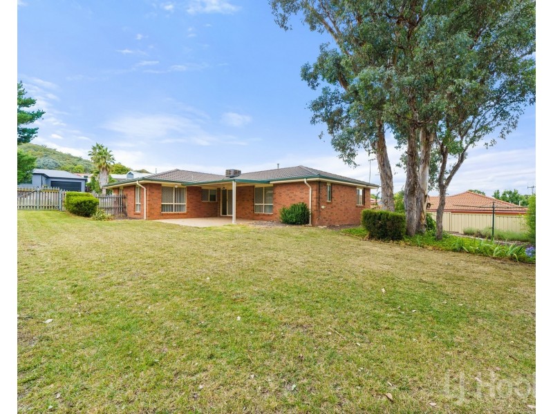 3 Carolyn Jackson Drive, Jerrabomberra NSW 2619