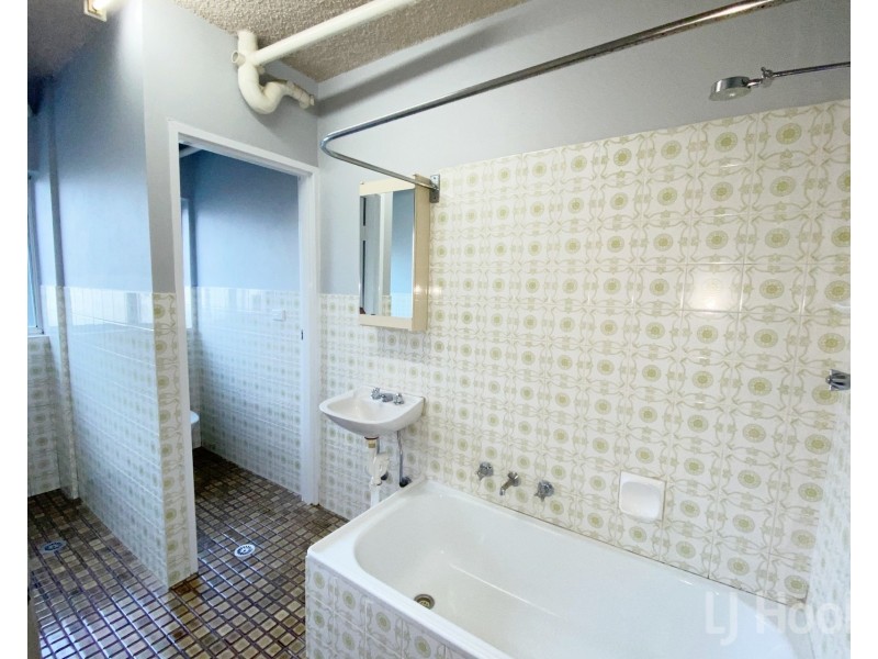 1/12 Gilmore Place, Queanbeyan West NSW 2620