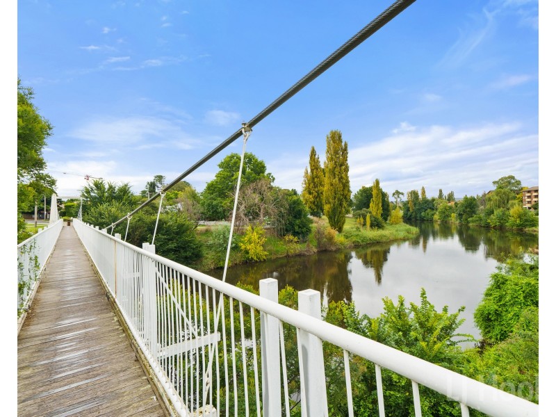 7/56 Trinculo Place, Queanbeyan East NSW 2620