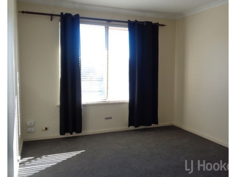 7/2 Donald Road, Queanbeyan NSW 2620