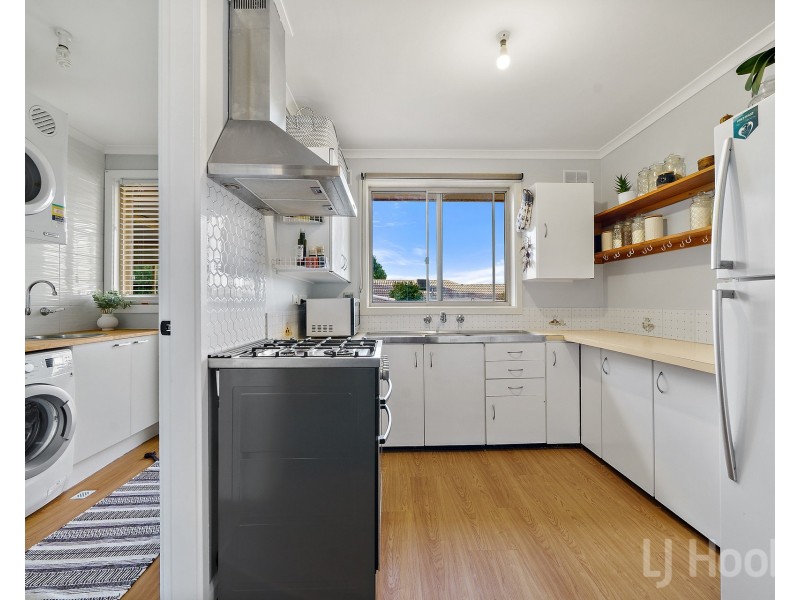 7 Queenbar Road, Karabar NSW 2620