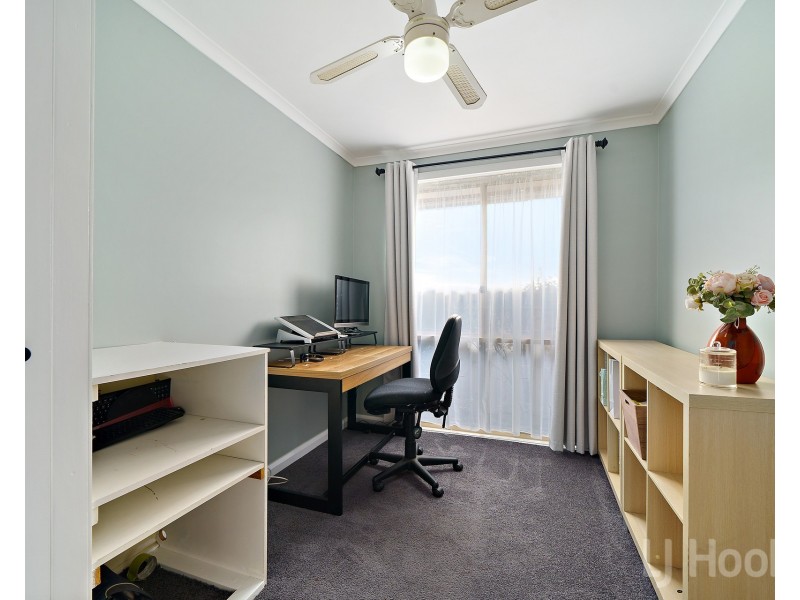 7 Queenbar Road, Karabar NSW 2620