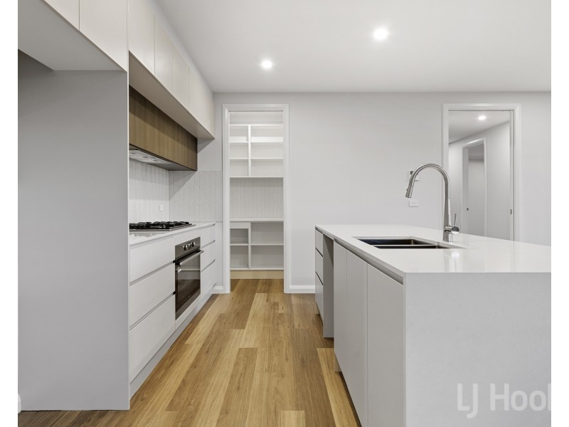 1 Heazlett Street, Googong NSW 2620
