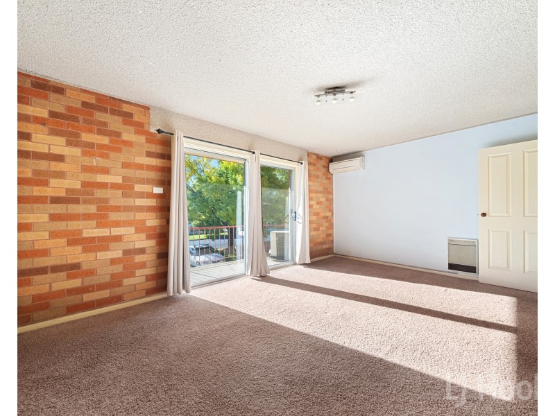 1/17 Mowatt Street, Queanbeyan East NSW 2620