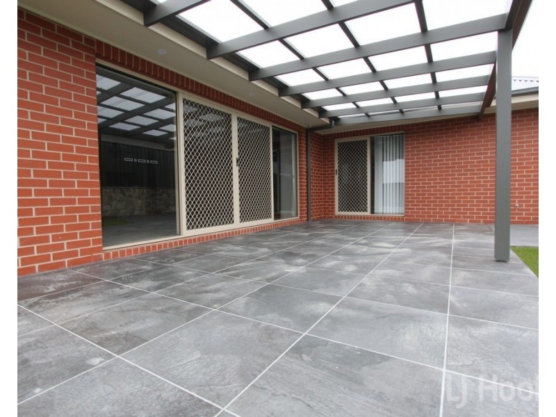 3 Baxter Loop, Googong NSW 2620