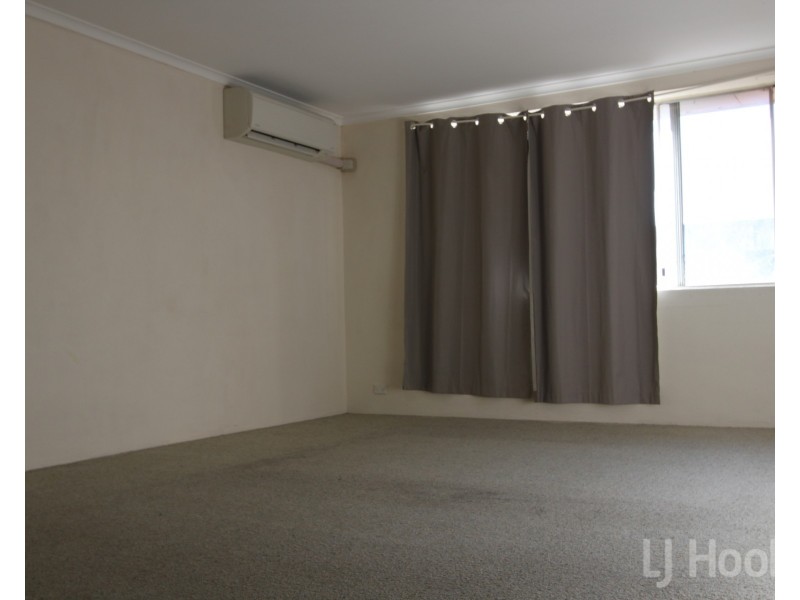 21/74 Collett Street, Queanbeyan NSW 2620