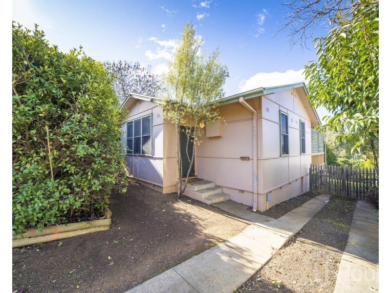 52 Agnes Avenue, Crestwood NSW 2620