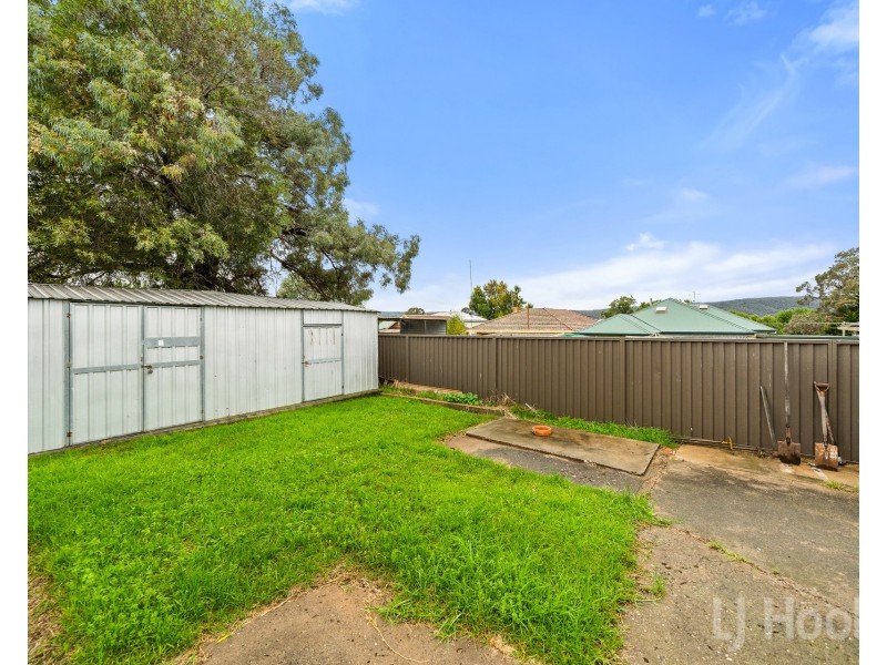 26 Agnes Avenue, Queanbeyan NSW 2620