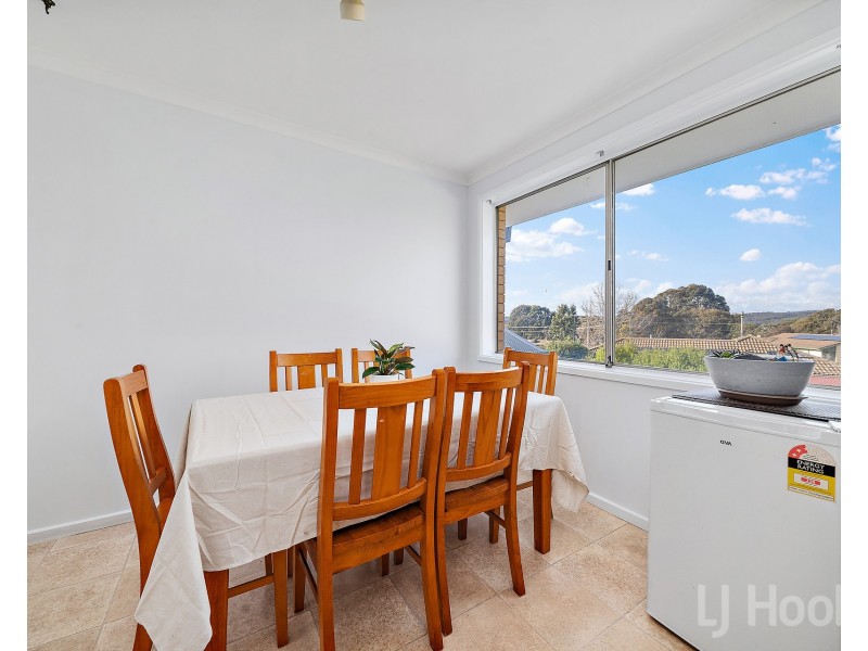 11 Cascade Street, Crestwood NSW 2620