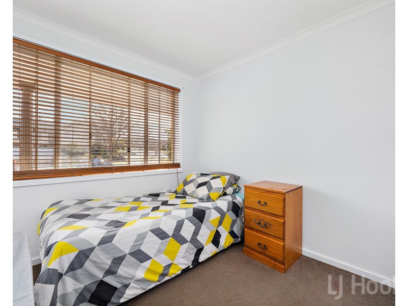 11 Cascade Street, Crestwood NSW 2620