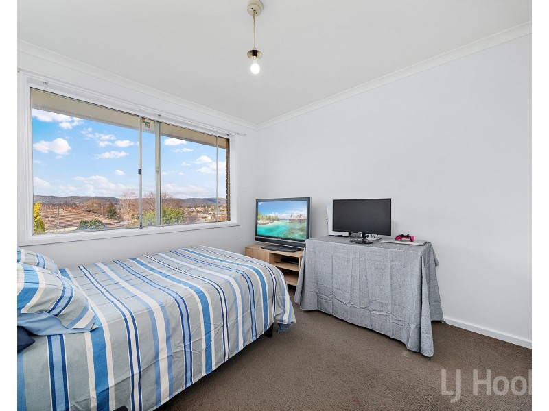 11 Cascade Street, Crestwood NSW 2620