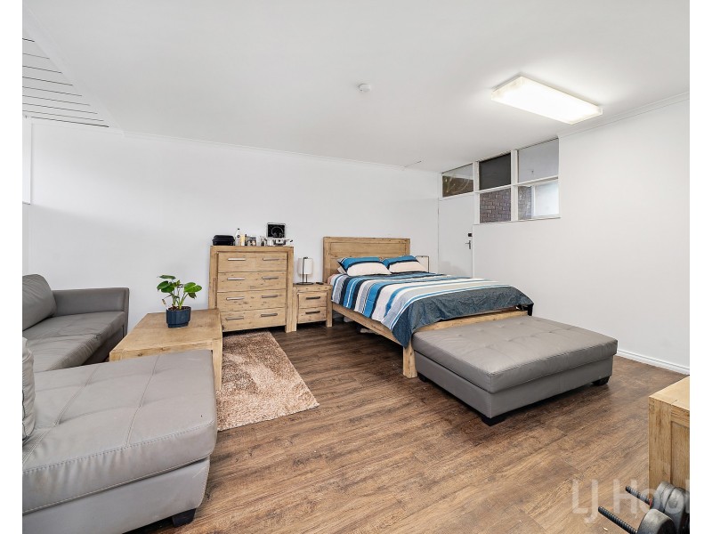 11 Cascade Street, Crestwood NSW 2620