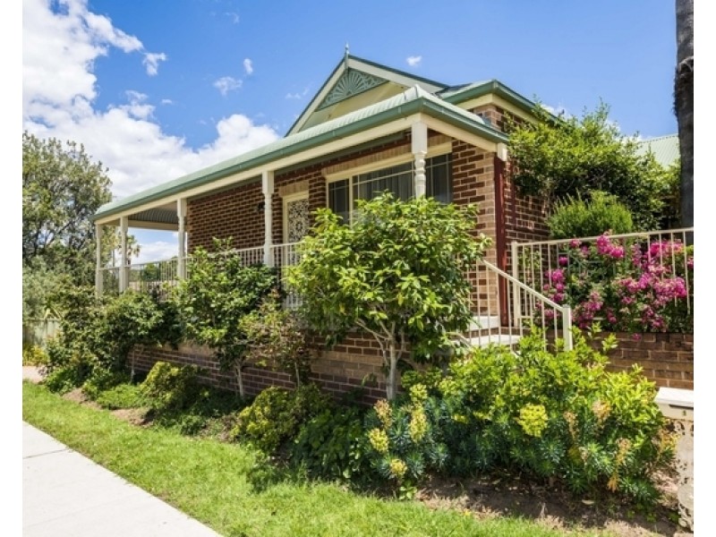 1/28 Macquoid Street, Queanbeyan NSW 2620
