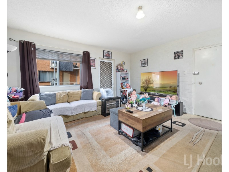 14/18 Booth Street, Queanbeyan East NSW 2620