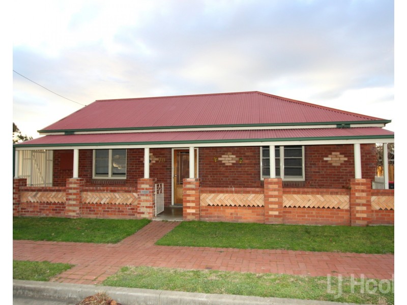 70 Macquoid Street, Queanbeyan NSW 2620