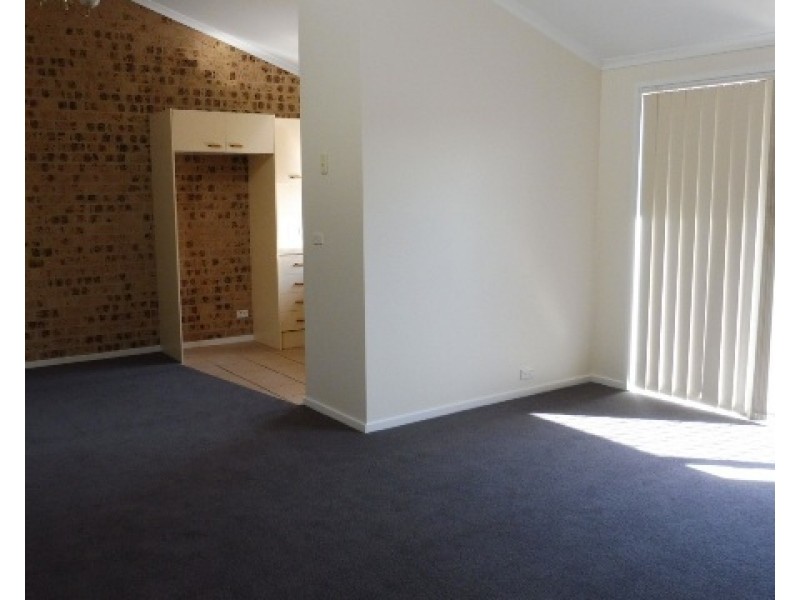 6/14 Hakea Street, Queanbeyan NSW 2620