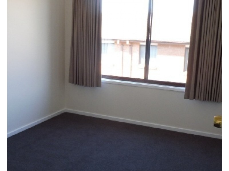 6/14 Hakea Street, Queanbeyan NSW 2620