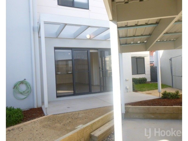 80 Caragh Avenue, Googong NSW 2620