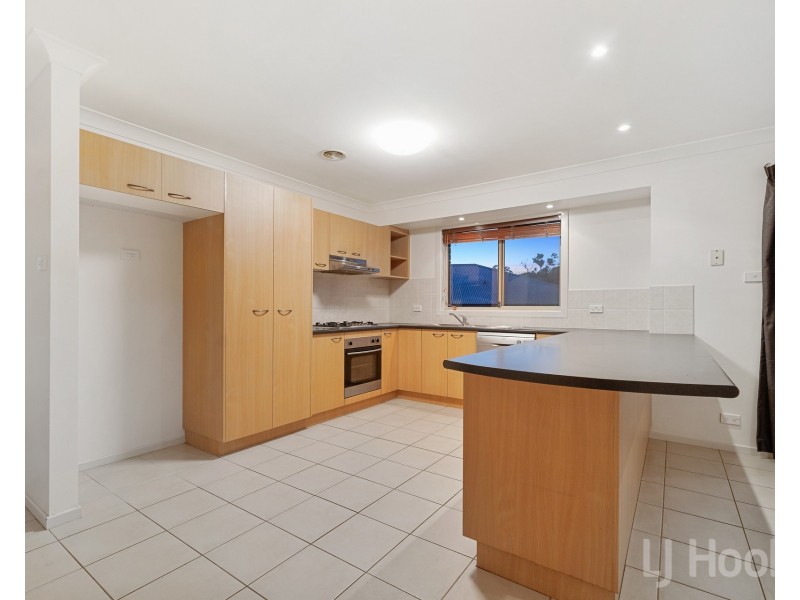 2 Banyalla Close, Jerrabomberra NSW 2619