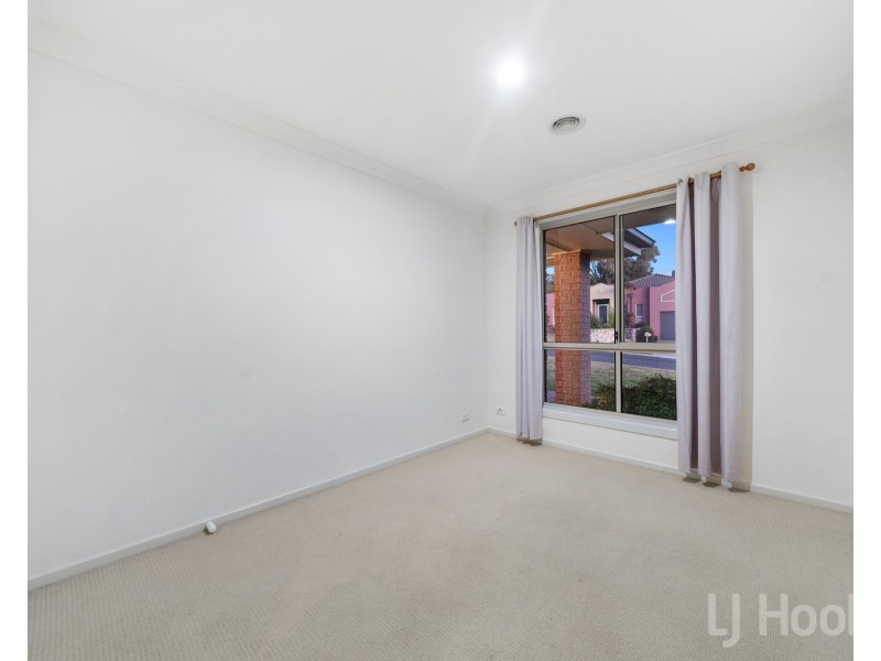 2 Banyalla Close, Jerrabomberra NSW 2619